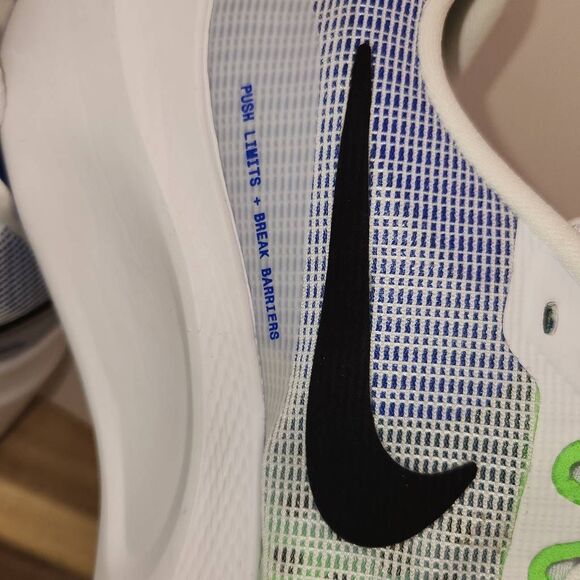 Nike Men's Zoom Fly 5 Green White Size 10 running/training - Picture 8 of 12